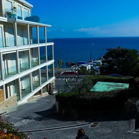 Apartament Silvia Al Mare *