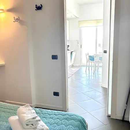 Silvia Al Mare Apartament *